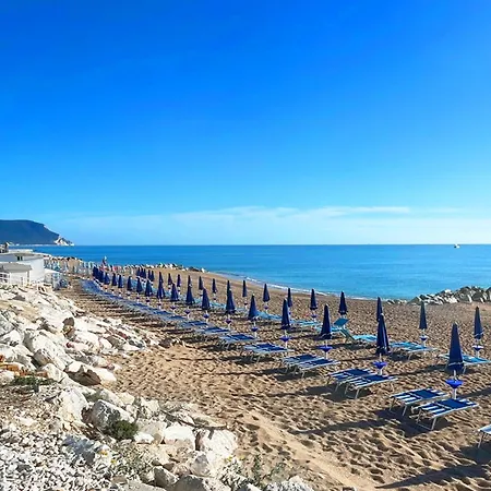 Perla By Ermosa - A 400 M Dal Mare Porto Recanati