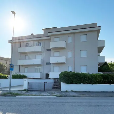Perla By Ermosa - A 400 M Dal Mare Porto Recanati